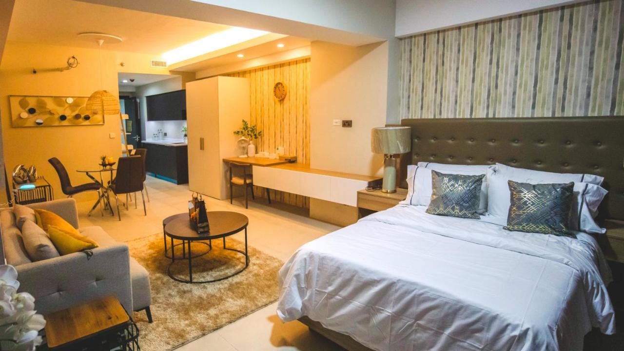 Aeon Suites Staycation Managed By Aria Hotel Davao City Esterno foto