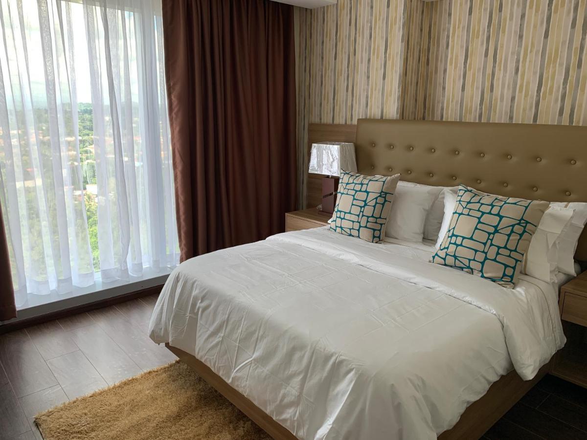 Aeon Suites Staycation Managed By Aria Hotel Davao City Esterno foto